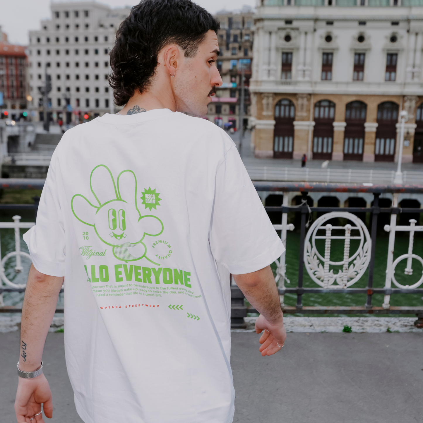HELLO EVERYONE OVERSIZED T-SHIRT